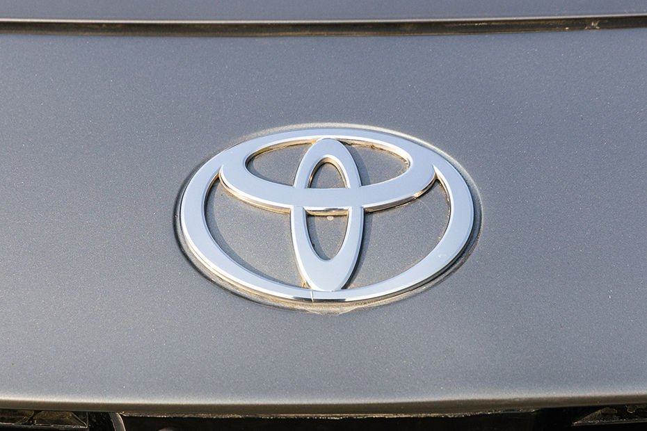 Camry Gallery Image