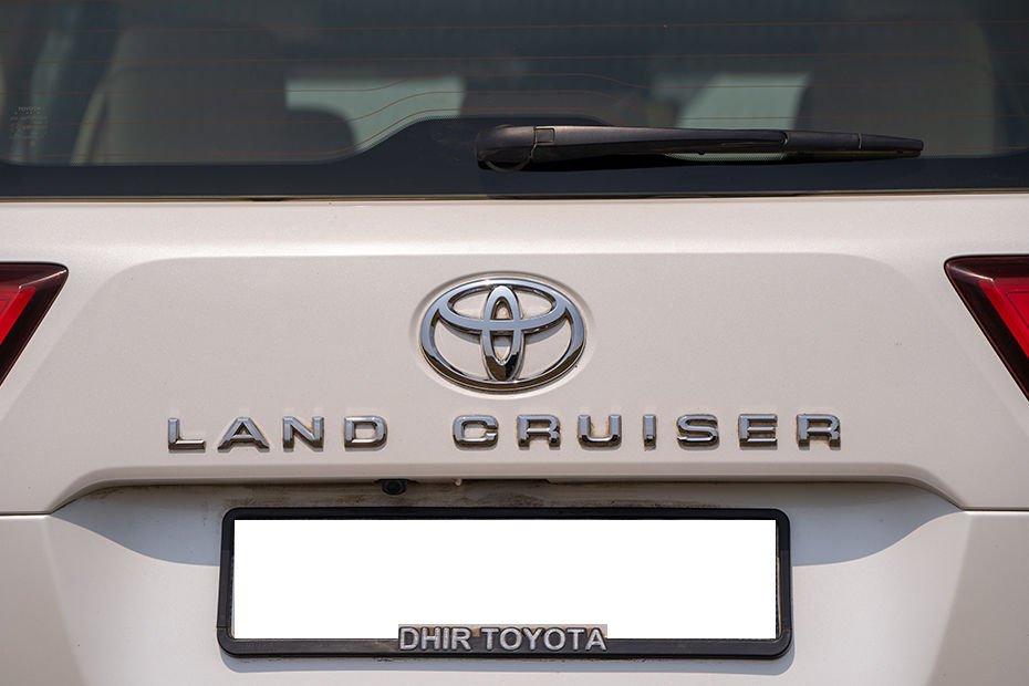 Land Cruiser 300 Gallery Image