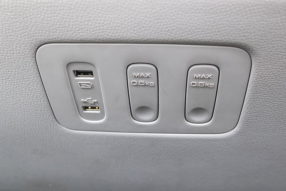 Comet EV Gallery Image