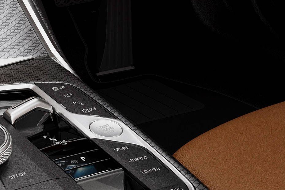 3 Series Long Wheelbase Gallery Image