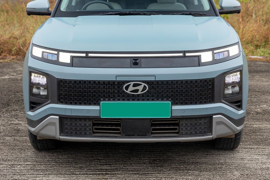 Creta Electric Gallery Image