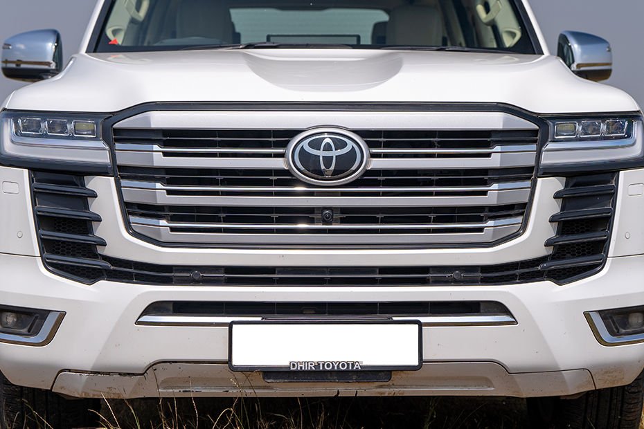 Land Cruiser 300 Gallery Image