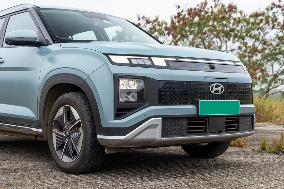 Creta Electric Gallery Image
