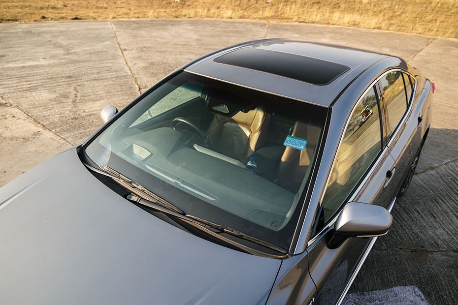Camry Gallery Image