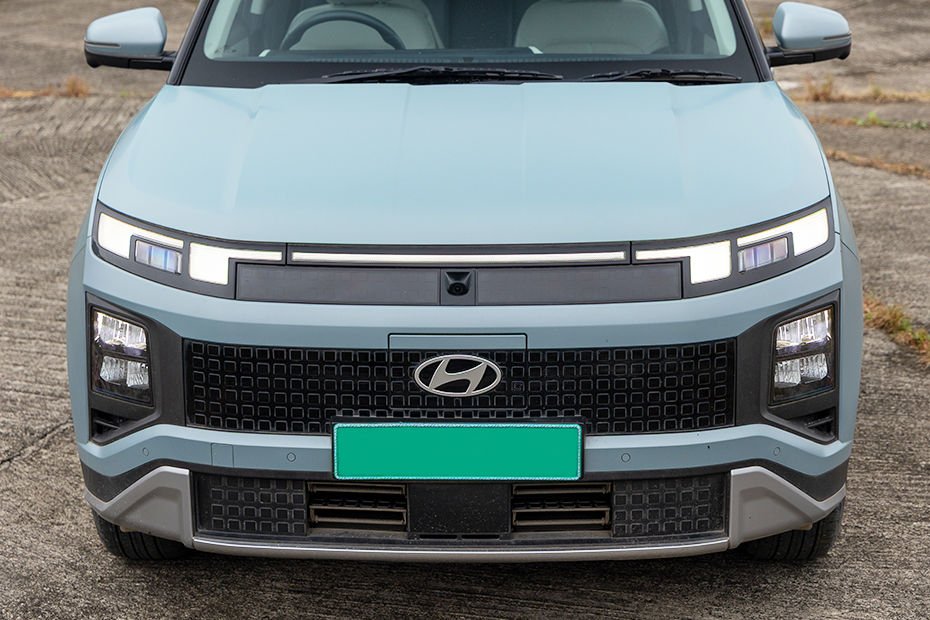 Creta Electric Gallery Image
