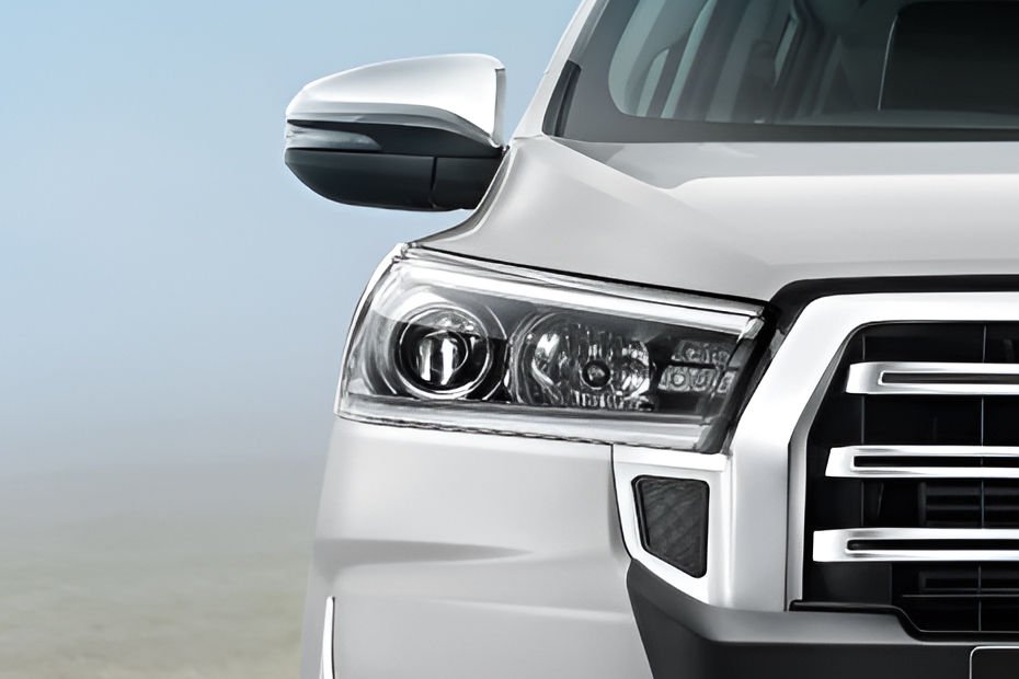 Innova Crysta Gallery Image