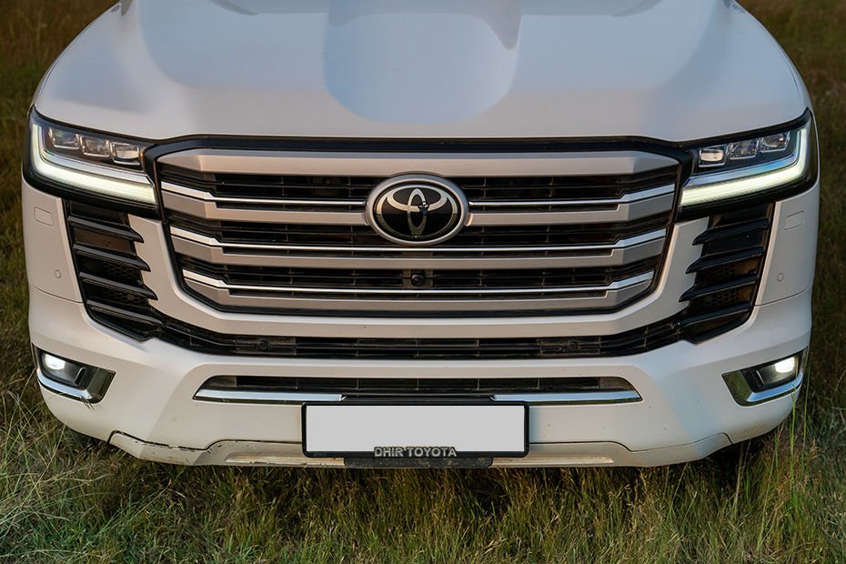 Land Cruiser 300 Gallery Image