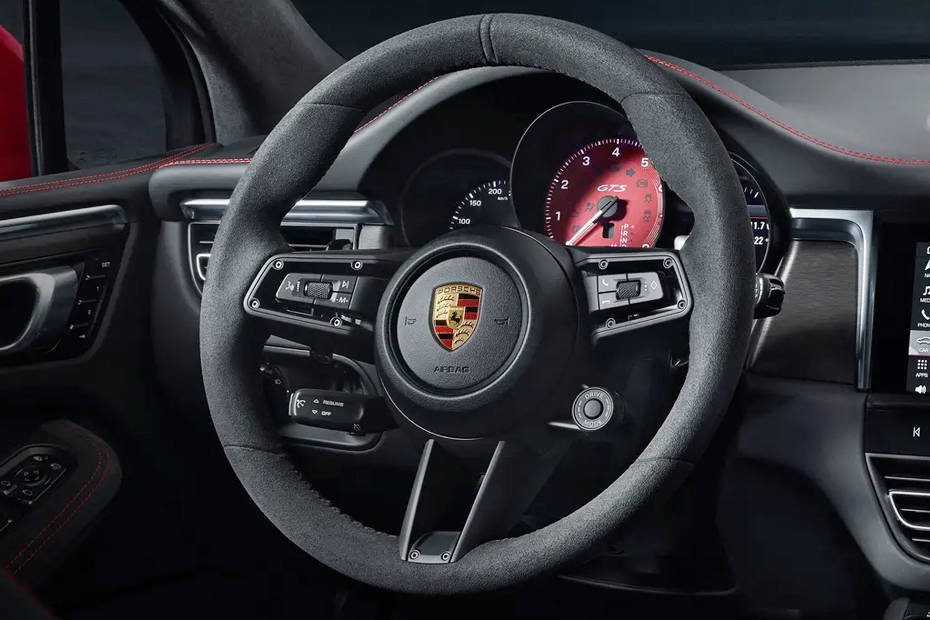 Macan Gallery Image