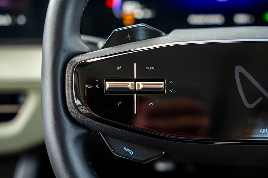 XEV 9S Gallery Image