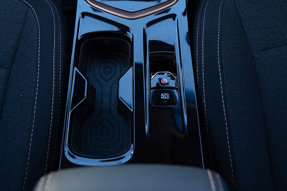 XUV 3XO Gallery Image